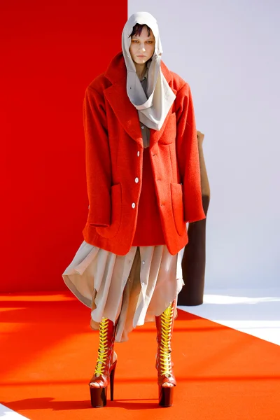 Look 8